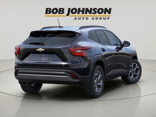 Mosaic Black Metallic 2026 Chevrolet Trax LT