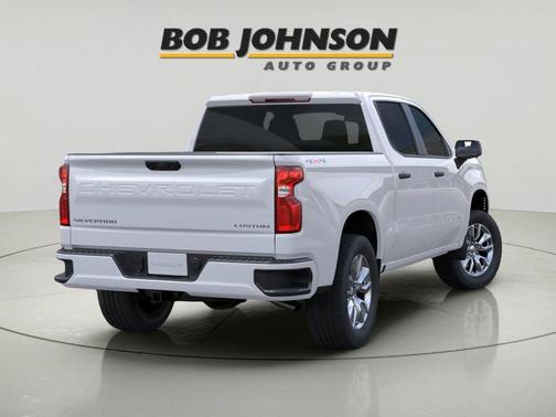 Summit White 2026 Chevrolet Silverado 1500 Custom