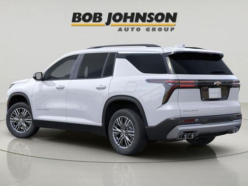 Summit White 2026 Chevrolet Traverse LT