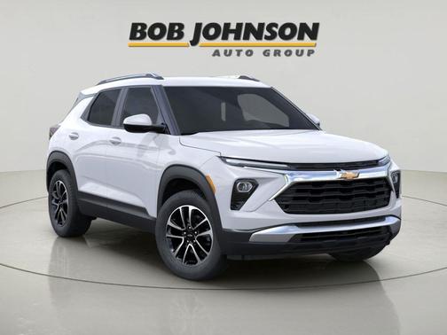 Summit White 2026 Chevrolet Trailblazer LT