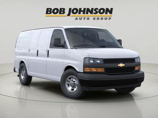 Summit White 2026 Chevrolet Express 2500 LT