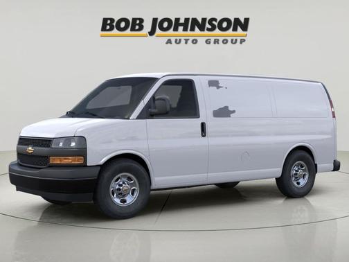 Summit White 2026 Chevrolet Express 2500 LT