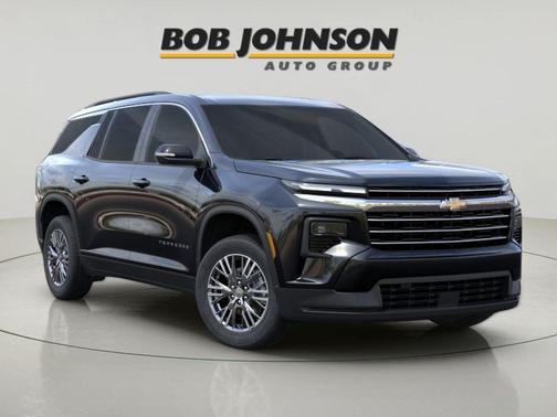 Mosaic Black Metallic 2026 Chevrolet Traverse LT
