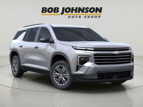 Sterling Gray Metallic 2026 Chevrolet Traverse LT