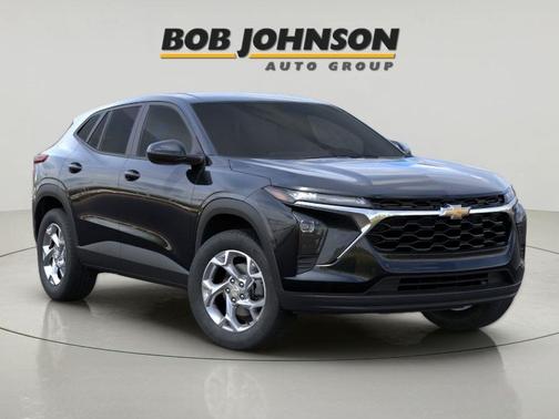 Mosaic Black Metallic 2026 Chevrolet Trax LS