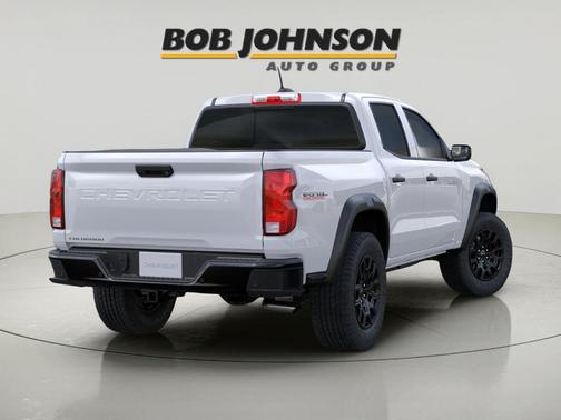 Summit White 2026 Chevrolet Colorado Trail Boss