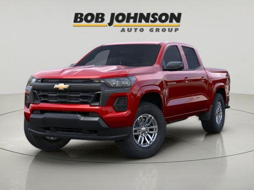 Radiant Red Tintcoat 2026 Chevrolet Colorado LT