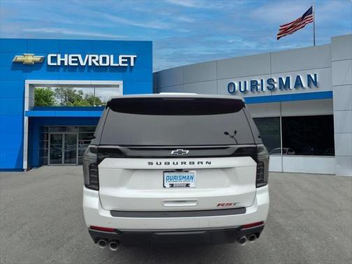 2025 Chevrolet Suburban RST