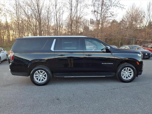 2023 Chevrolet Suburban LS