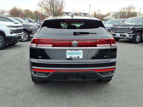 2024 Volkswagen Atlas Cross Sport 2.0T SE w/Technology 4MOTION