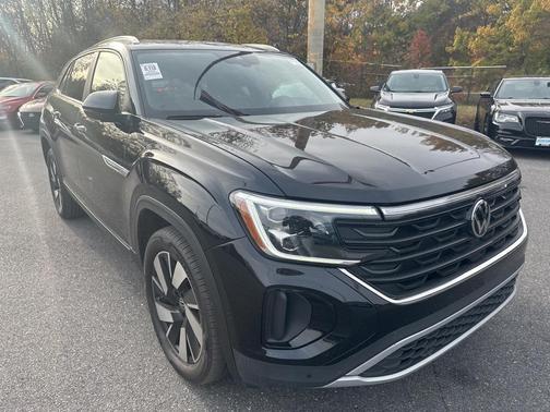 2024 Volkswagen Atlas Cross Sport 2.0T SE w/Technology 4MOTION