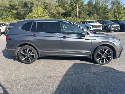 2022 Volkswagen Tiguan 2.0T SEL R-Line 4MOTION