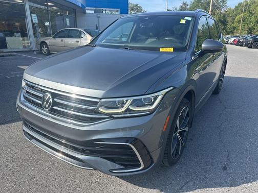 2022 Volkswagen Tiguan 2.0T SEL R-Line 4MOTION