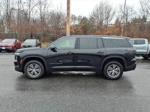 2024 Chevrolet Traverse LS