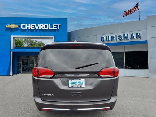 2020 Chrysler Pacifica Touring-L Plus