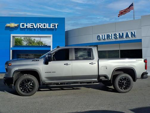 2025 Chevrolet Silverado 3500 LT