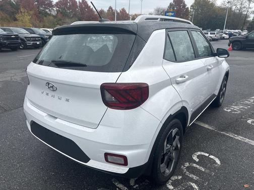 2023 Hyundai VENUE Limited