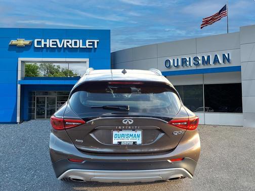 2018 INFINITI QX30 Premium