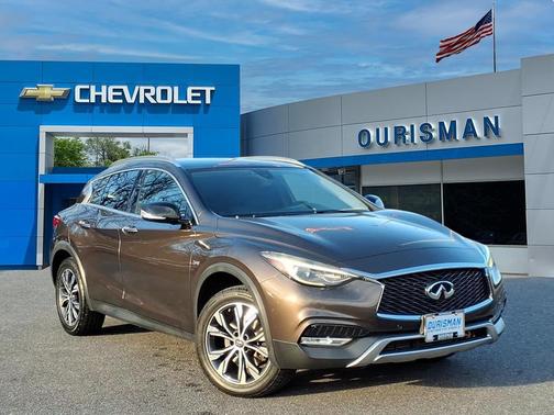 2018 INFINITI QX30 Premium