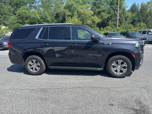 2023 GMC Yukon SLE