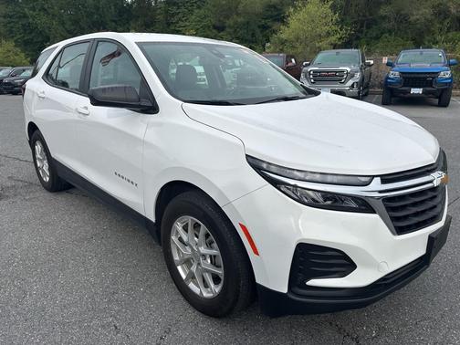 2023 Chevrolet Equinox LS