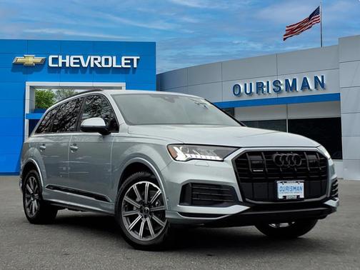 2023 Audi Q7 45 Premium Plus