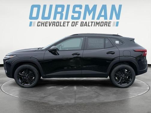 Mosaic Black Metallic 2026 Chevrolet Trax FWD ACTIV