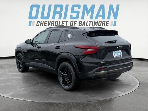 Mosaic Black Metallic 2026 Chevrolet Trax FWD ACTIV