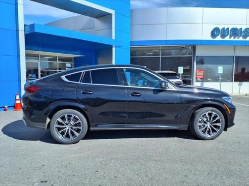 2022 BMW X6 xDrive40i