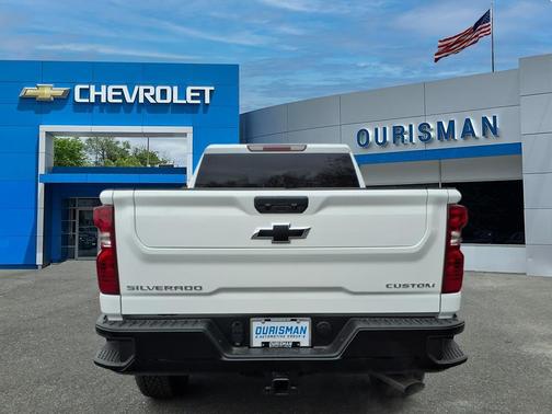 2026 Chevrolet Silverado 2500 Custom