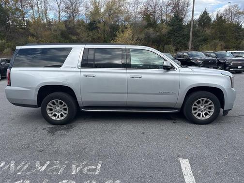 2020 GMC Yukon XL SLE