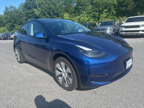 2024 Tesla Model Y Long Range Dual Motor All-Wheel Drive