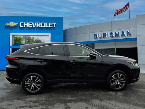 2022 Toyota Venza LE