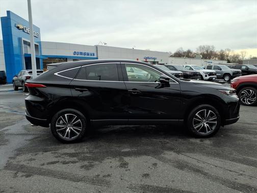 2022 Toyota Venza LE