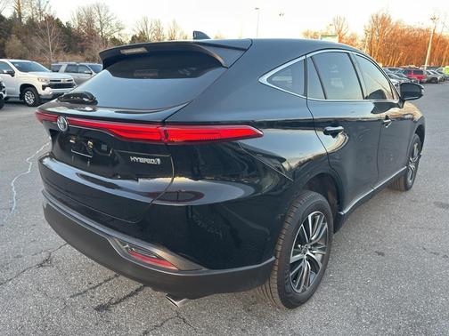 2022 Toyota Venza LE