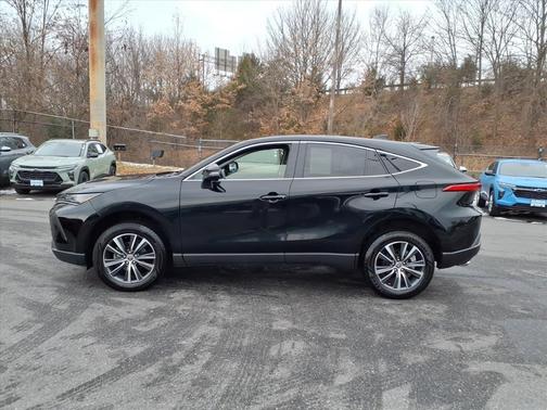 2022 Toyota Venza LE