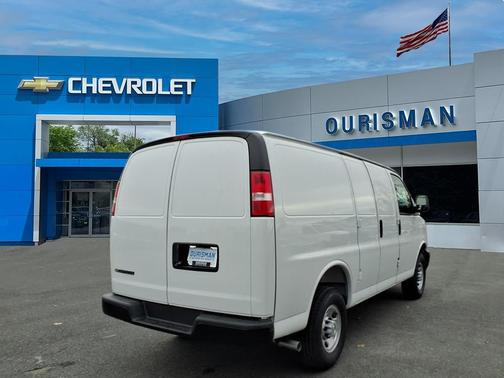2025 Chevrolet Express 2500 RWD 2500 Regular Wheelbase WT