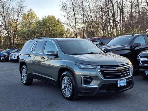 2022 Chevrolet Traverse LT Leather