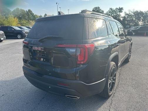 2023 GMC Acadia FWD SLT