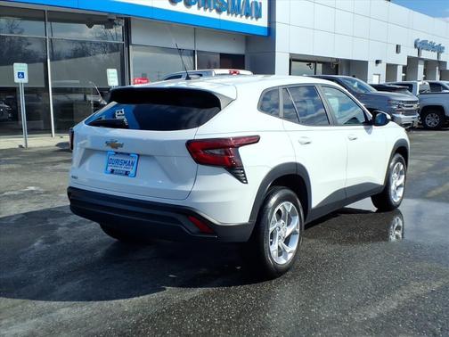 2024 Chevrolet Trax LS