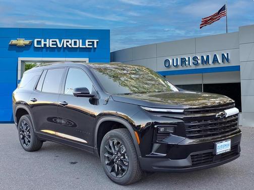 Mosaic Black Metallic 2026 Chevrolet Traverse LT
