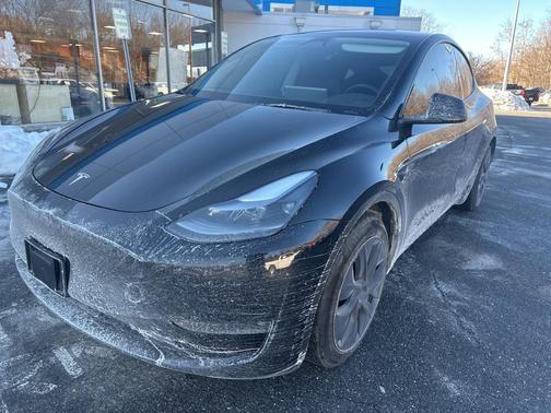 2024 Tesla Model Y Long Range Dual Motor All-Wheel Drive