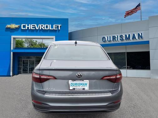 Platinum Gray Metallic 2023 Volkswagen Jetta 1.5T Sport