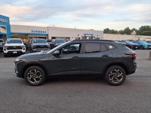 2025 Chevrolet Trax LT