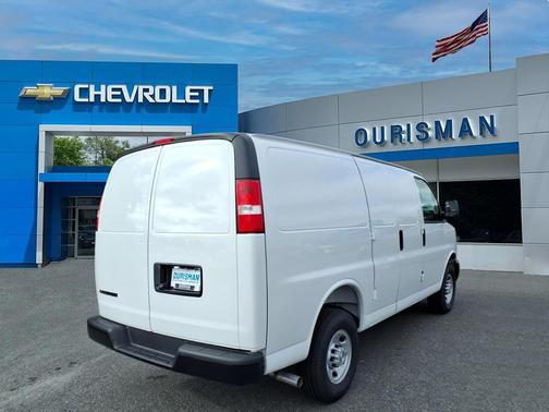 2025 Chevrolet Express 2500 RWD 2500 Regular Wheelbase WT