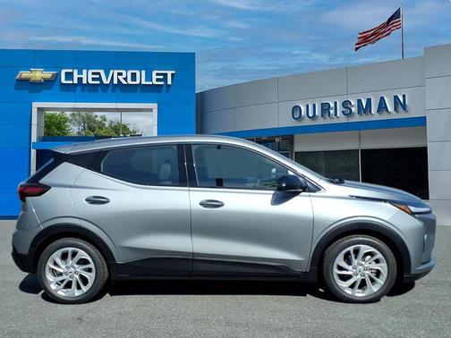 Sterling Gray Metallic 2027 Chevrolet Bolt LT FWD