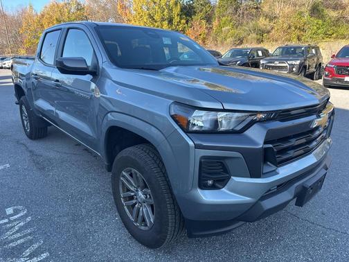 2024 Chevrolet Colorado LT