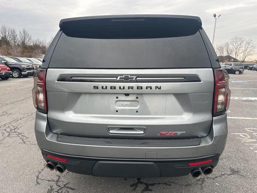 2023 Chevrolet Suburban RST