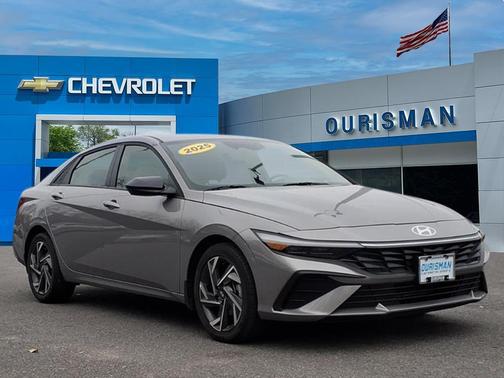 2025 Hyundai ELANTRA Sport