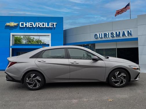 2025 Hyundai ELANTRA Sport